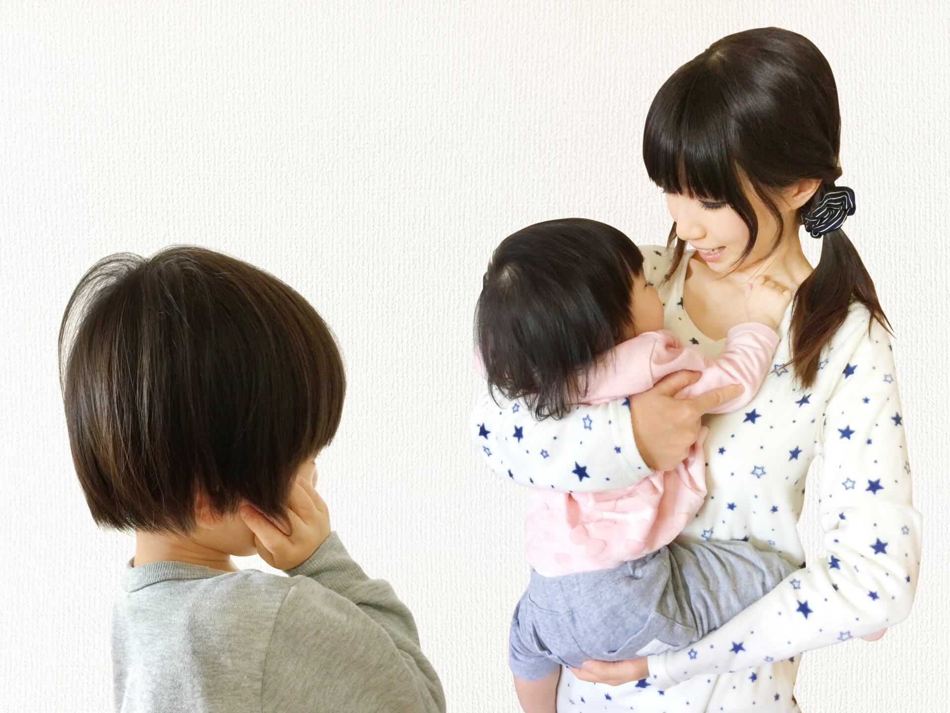 赤ちゃん返りとは？原因と期間・親のNg対応を専門家が徹底検証