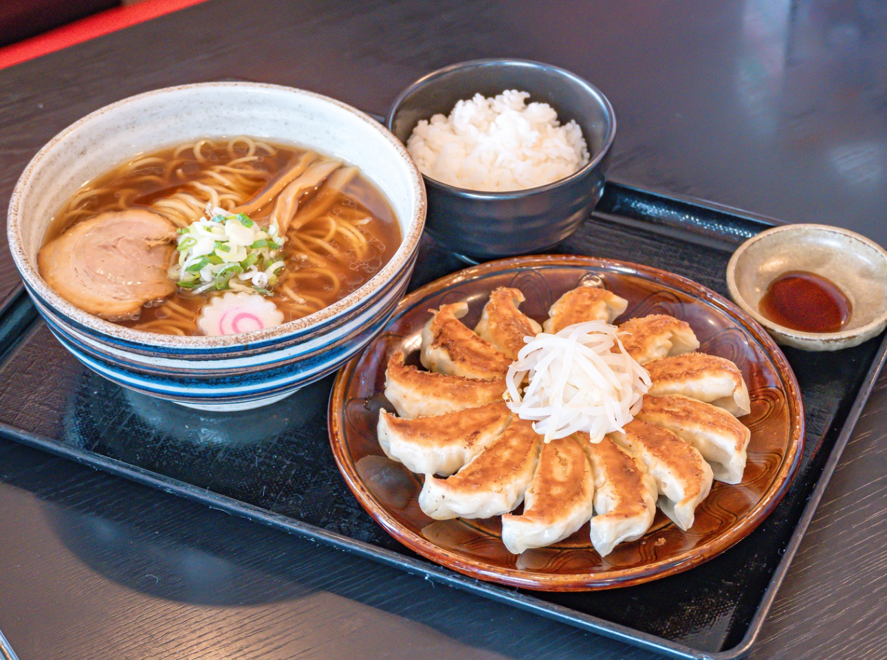 【2026最新】浜松駅グルメ完全版！地元民が通う穴場うなぎ・餃子の名店を独自調査
