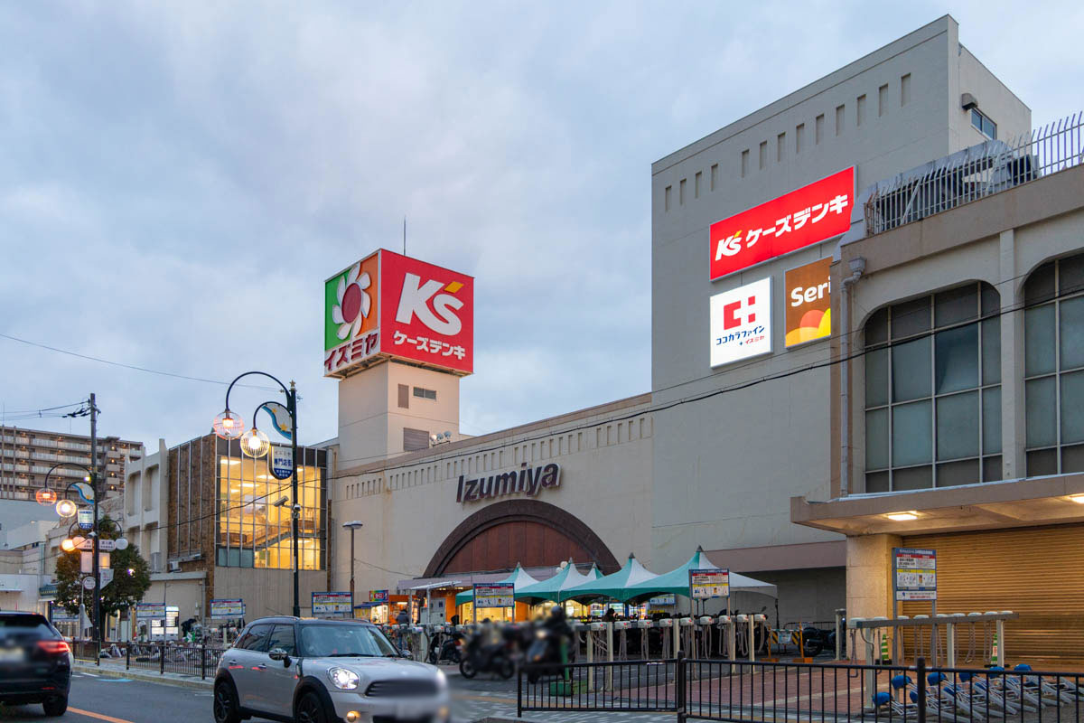 イズミヤ枚方店の最新活用術！チラシや営業時間・テナント徹底解剖