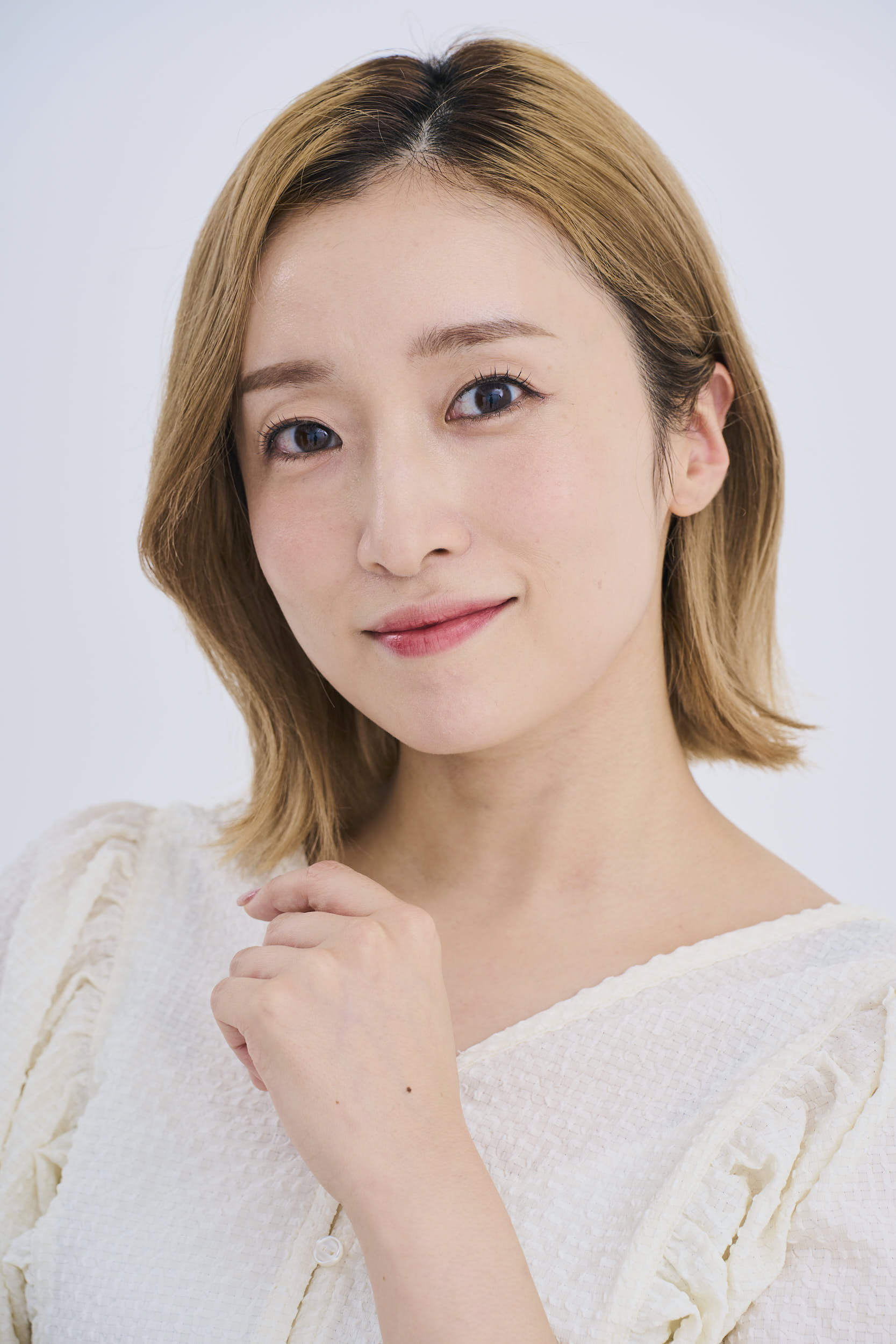 元Akb48梅田彩佳の現在！舞台で咲く実力派女優の熱き挑戦