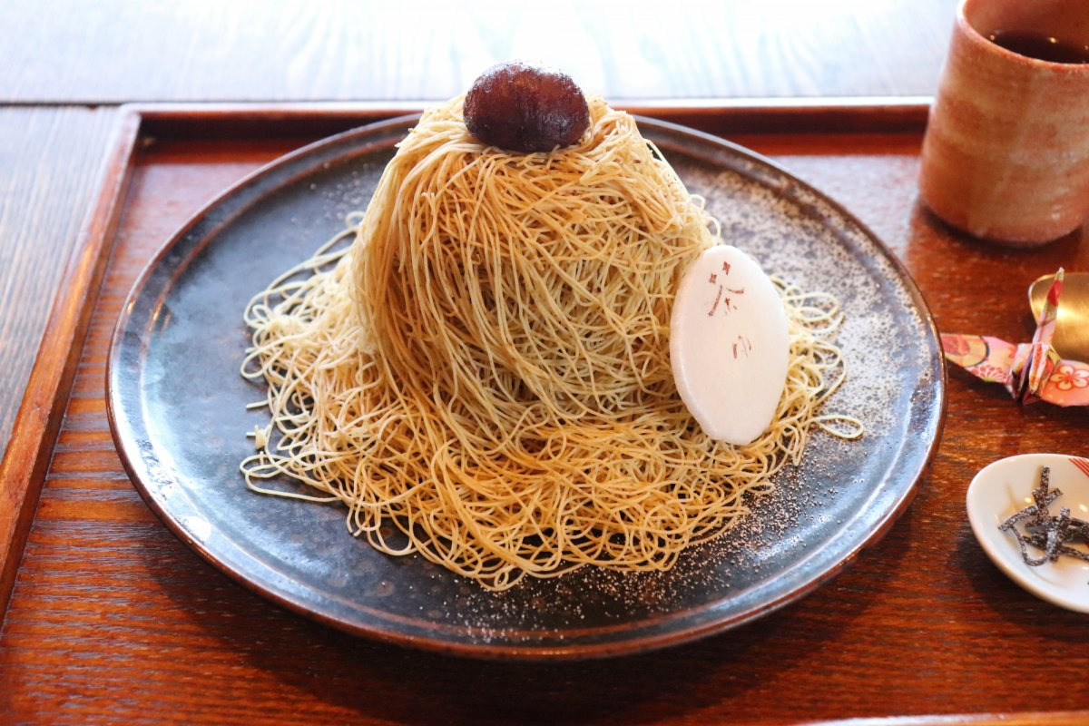 金沢ひがし茶屋街スイーツ徹底解剖！行列の理由と名店2026