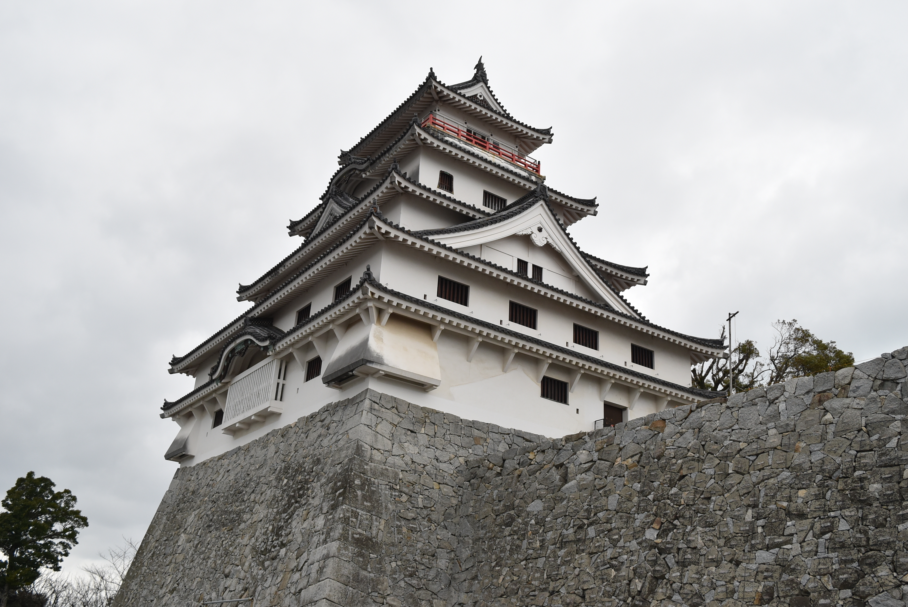 秀吉の幻の巨城・名護屋城跡の真実！短命に終わった歴史と見どころ解剖