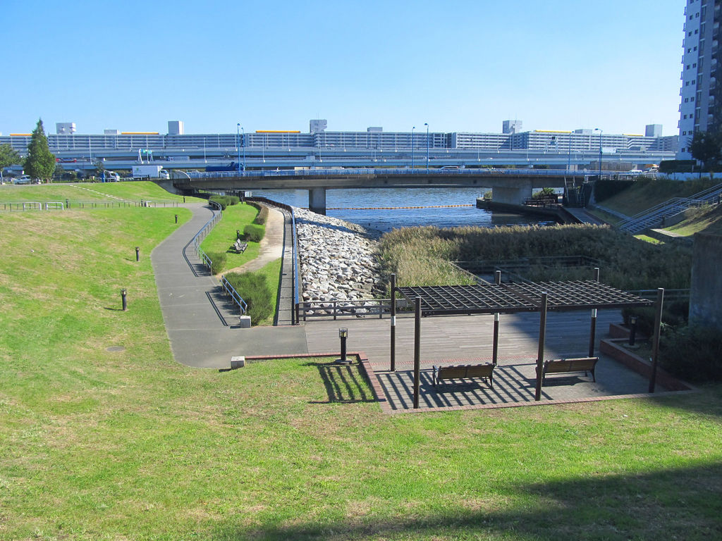 江東区・瑞光橋公園の魅力と実態！遊具やハゼ釣り・駐車場を徹底解説