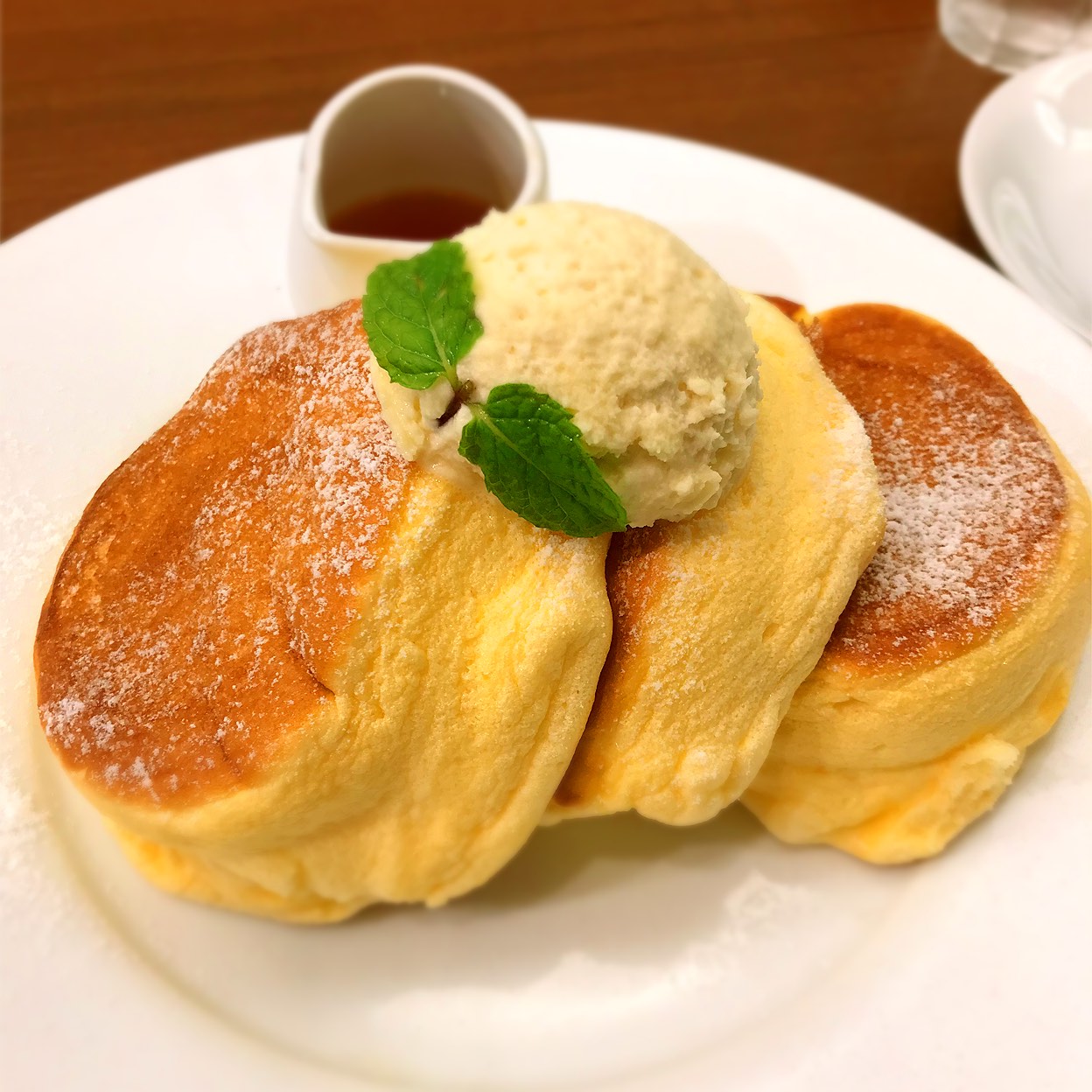 天神パンケーキ2026最新比較！ふわふわスフレと人気店の真価を検証