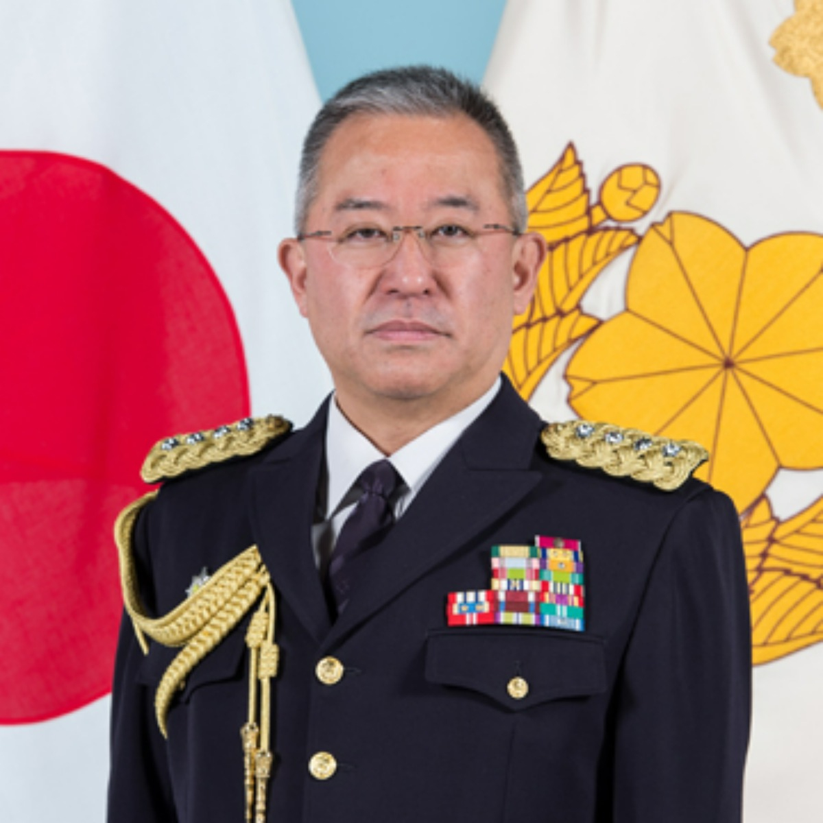 陸上幕僚長の全貌！現職の経歴から年収・統合幕僚長との違いまで徹底解剖