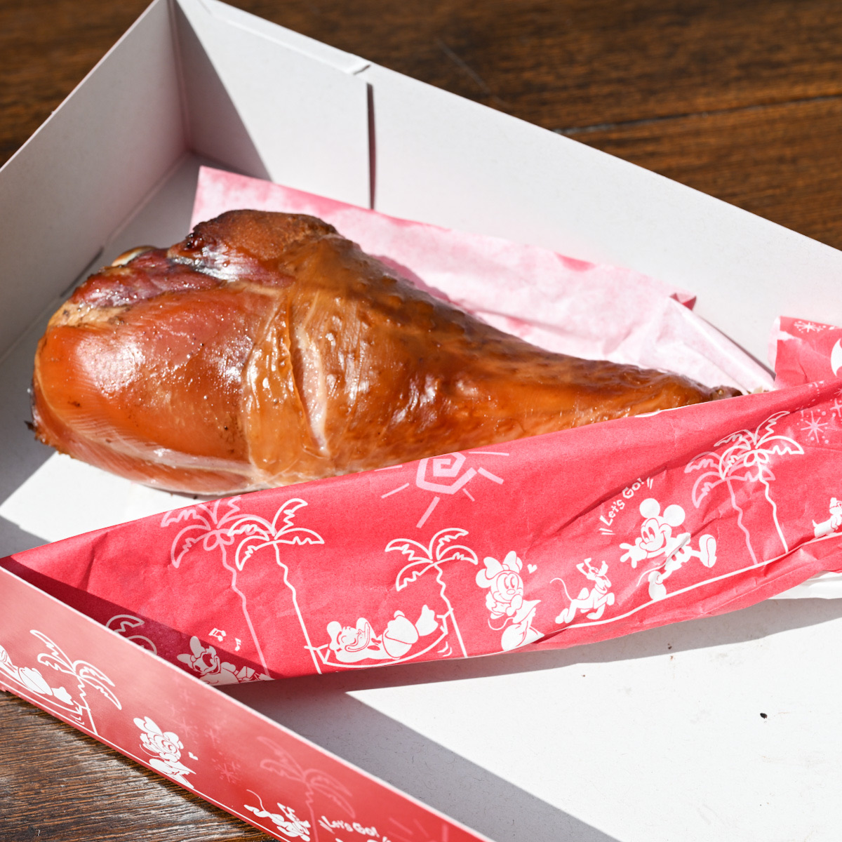 ディズニーシーのターキーレッグはどこ？売ってない噂の真相と違い検証