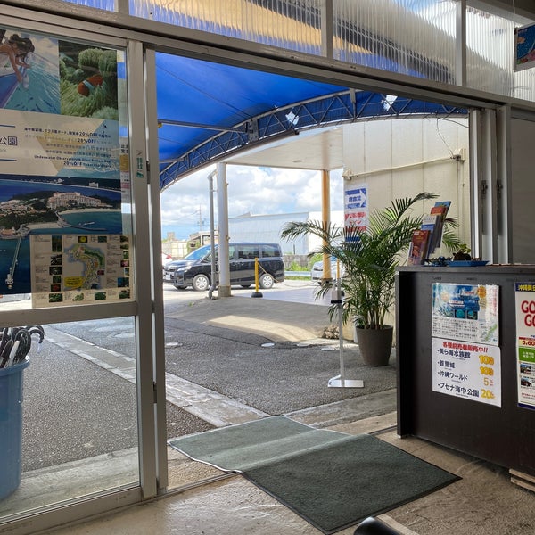 トラベルレンタカー那覇空港店の真相！格安の罠と送迎の盲点を徹底検証