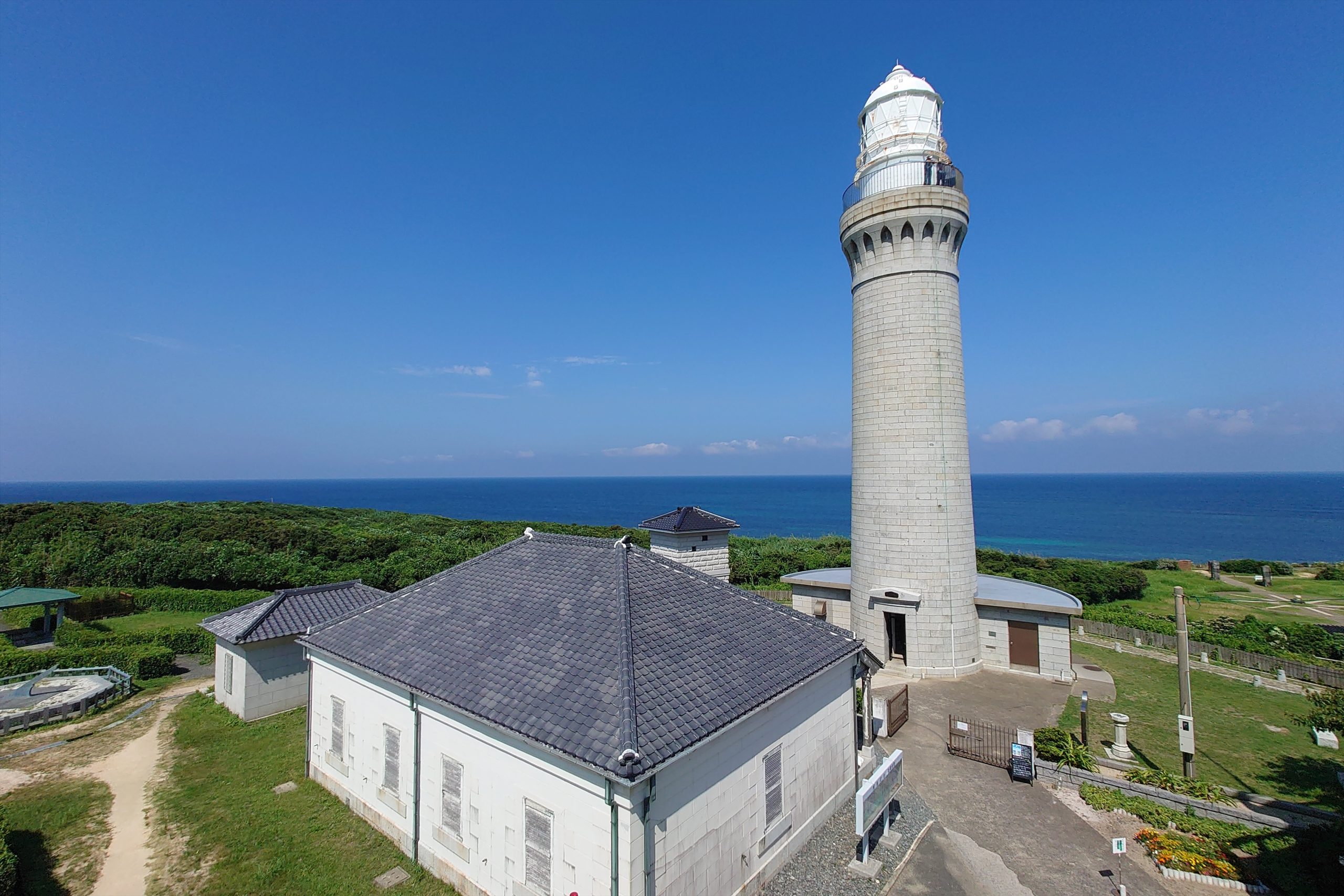 【2026最新】角島灯台の魅力と登れる秘密｜料金や105段階段を徹底解剖