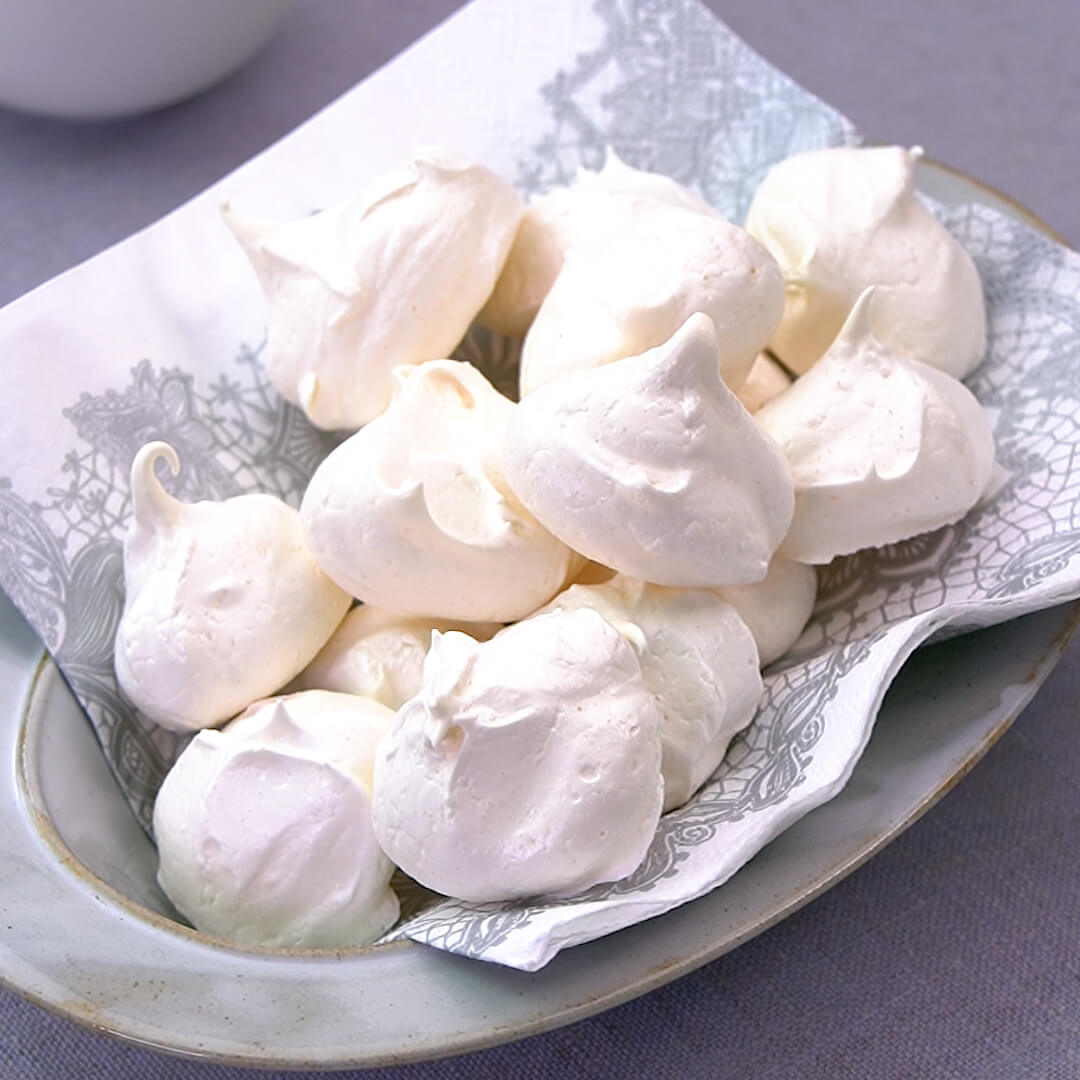 捨てるのはもったいない！卵白消費お菓子レシピ決定版【プロが教える保存術】