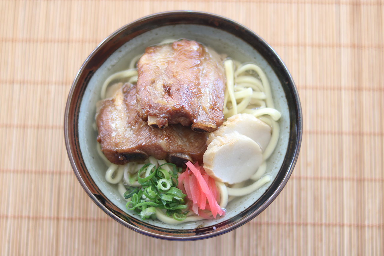 プロ直伝ソーキそばレシピ！名店の黄金比スープと軟骨肉の極意