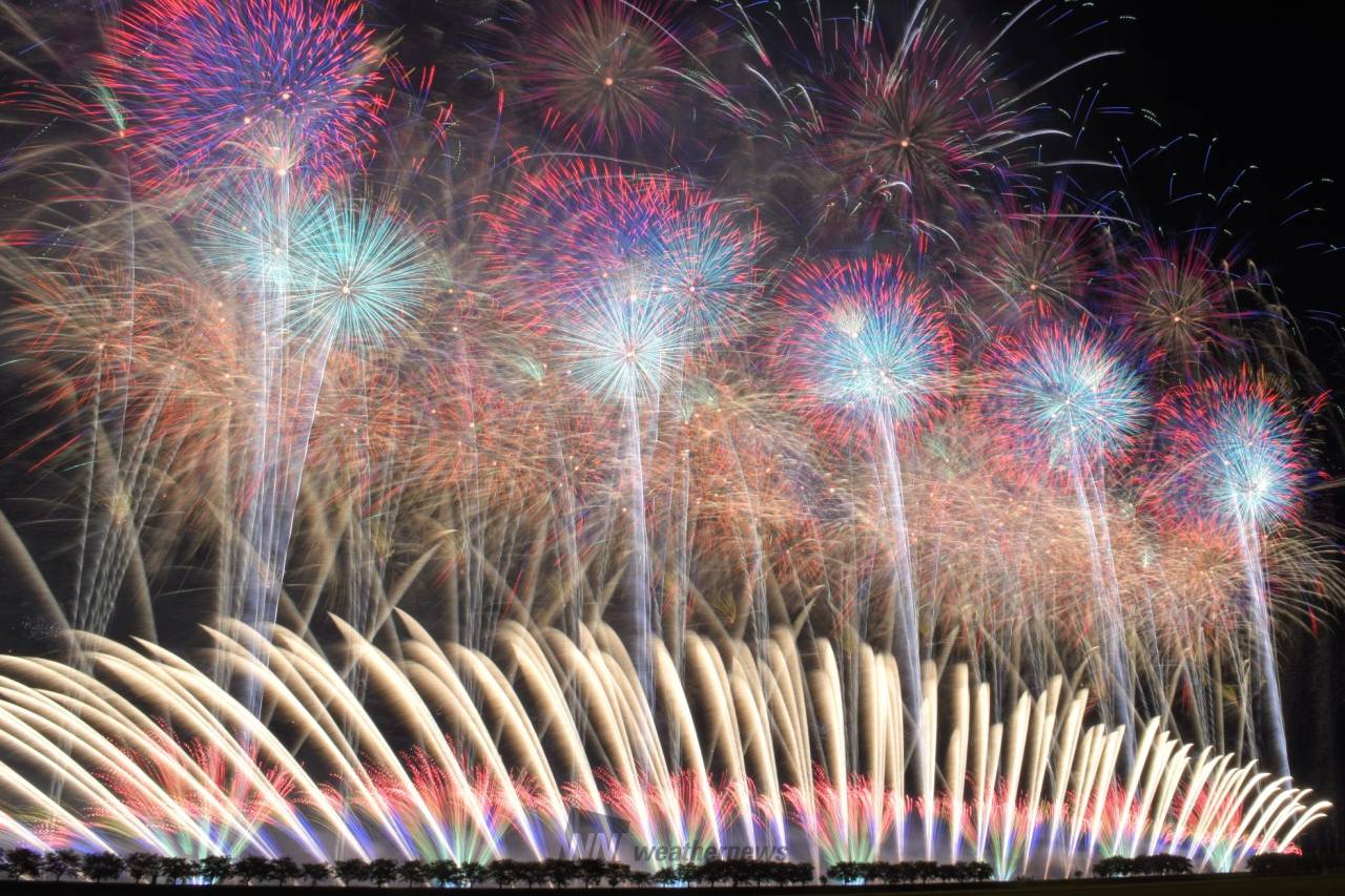 【2026最新】今日の近くの花火大会速報！雨天決行・穴場と直前ガイド