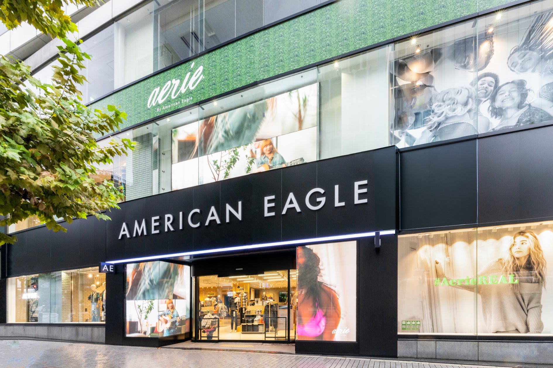 アメリカンイーグル渋谷店が再上陸！場所や最新の評判・真相を徹底解説