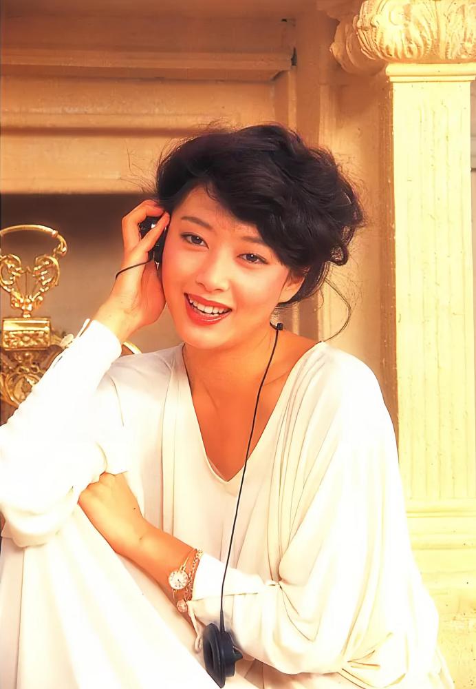 田中好子と夏目雅子の知られざる絆｜義理の姉妹が紡いだ数奇な運命