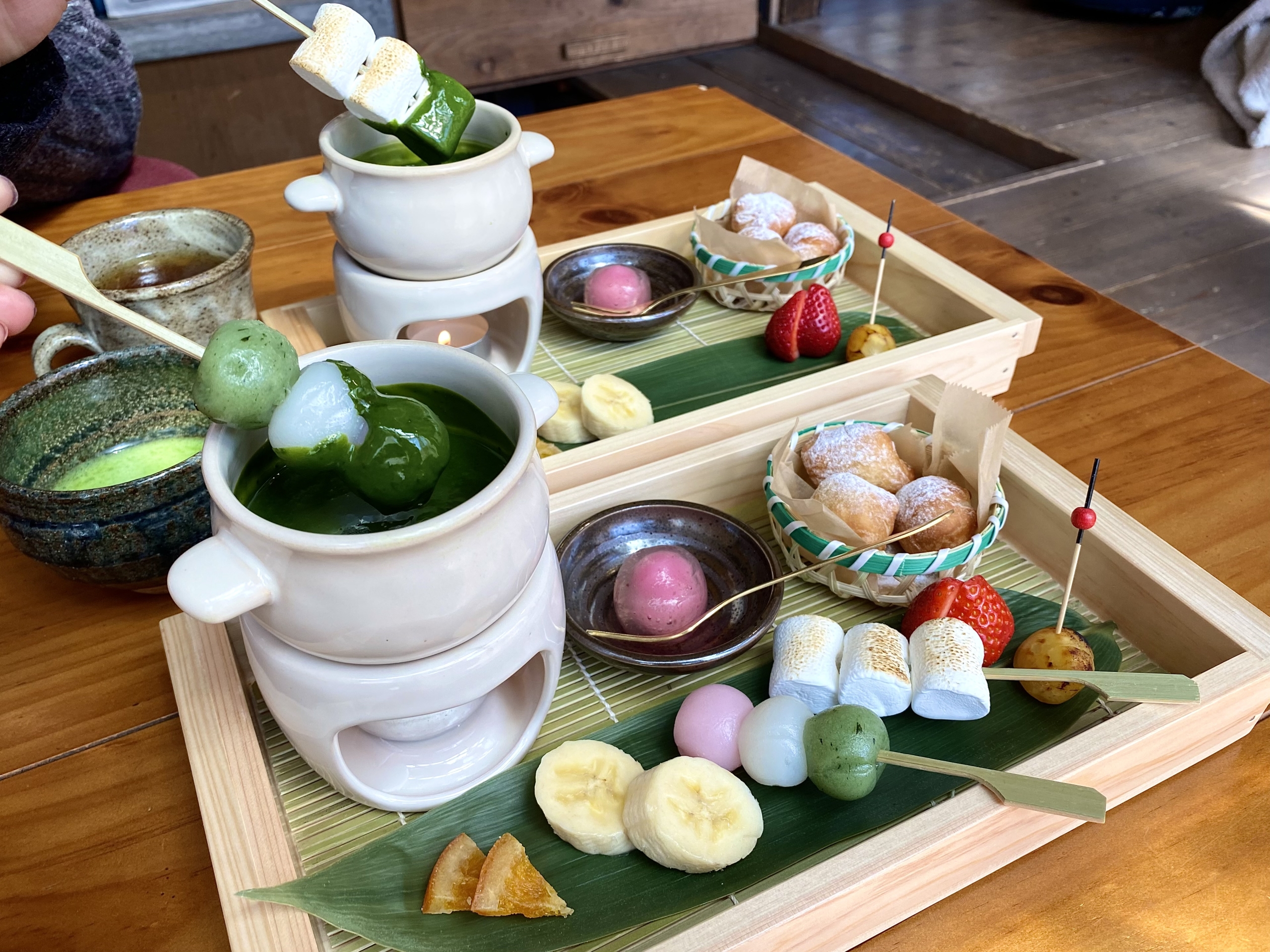 筥崎鳩太郎商店を徹底解剖！名物おでん・七輪団子と予約混雑攻略法