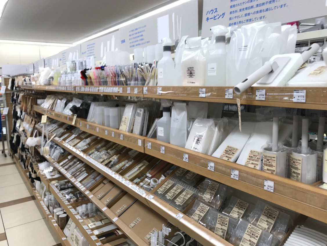 ファミマの無印はなぜ消えた？撤退理由とローソン移籍の真相【2026】
