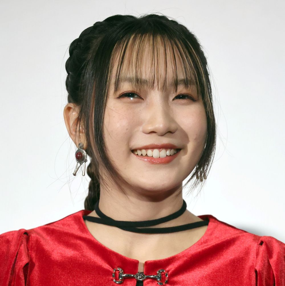Adoの顔バレはなぜ起きた？流出理由とアイドル時代の真相を徹底検証