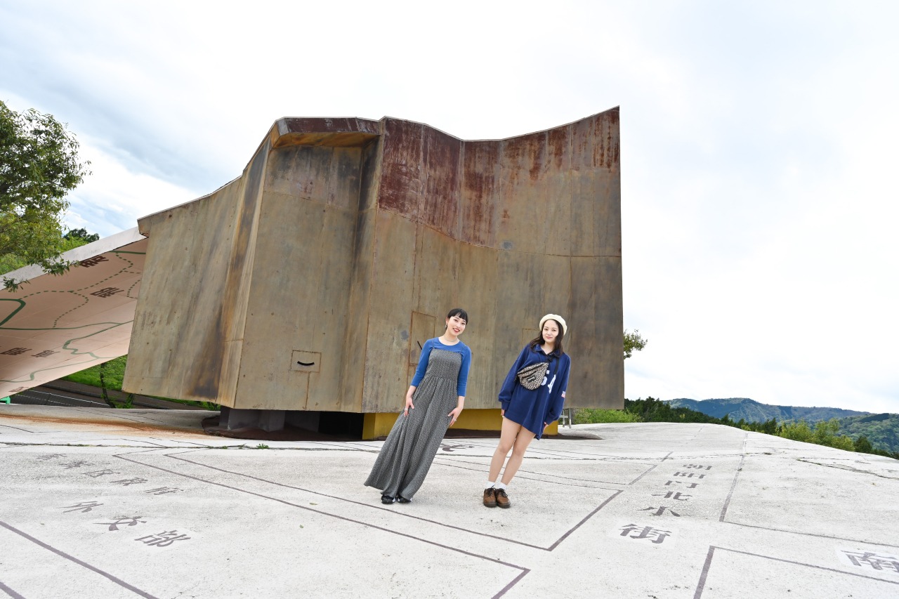 養老天命反転地は本当に危険？怪我を防ぐ服装や料金・所要時間を徹底検証