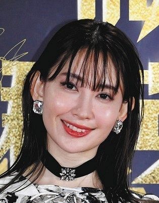 【経歴】 小嶋 陽 菜 太った 最新熱愛噂まとめ #828