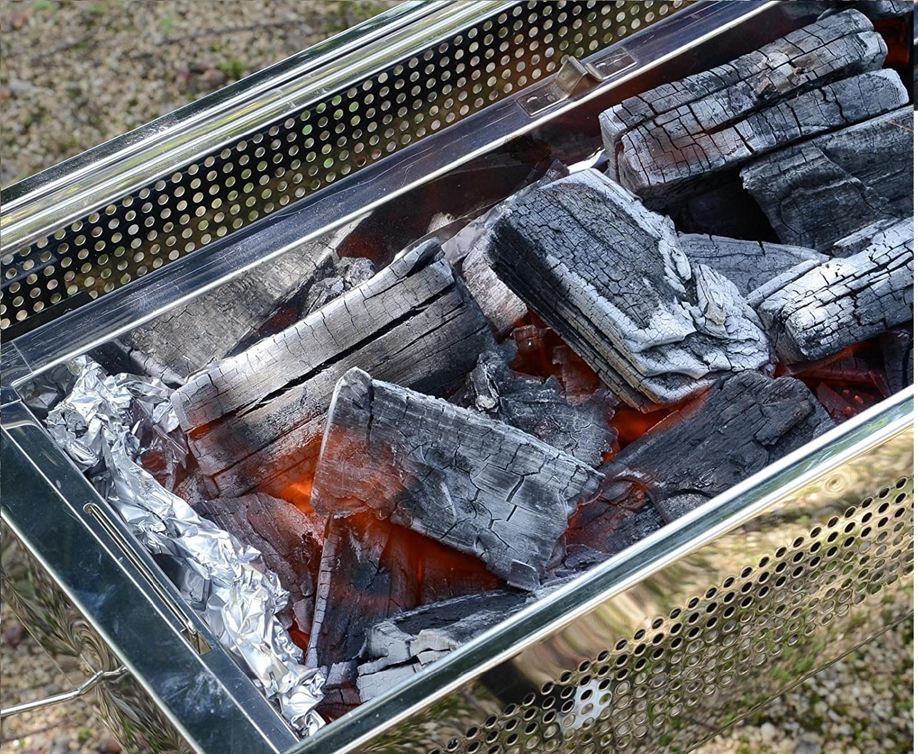 バーベキューでアルミホイルを敷くのは危険？家庭用Ngの真相と片付け劇的時短術