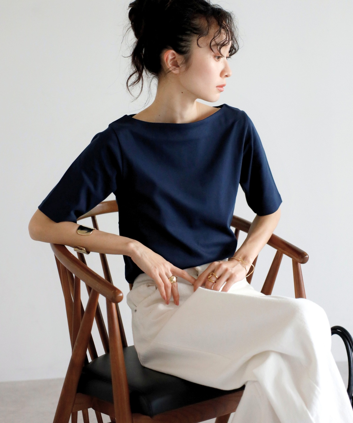 ボートネックTシャツ徹底解剖｜似合う骨格と2026年最旬ブランド比較