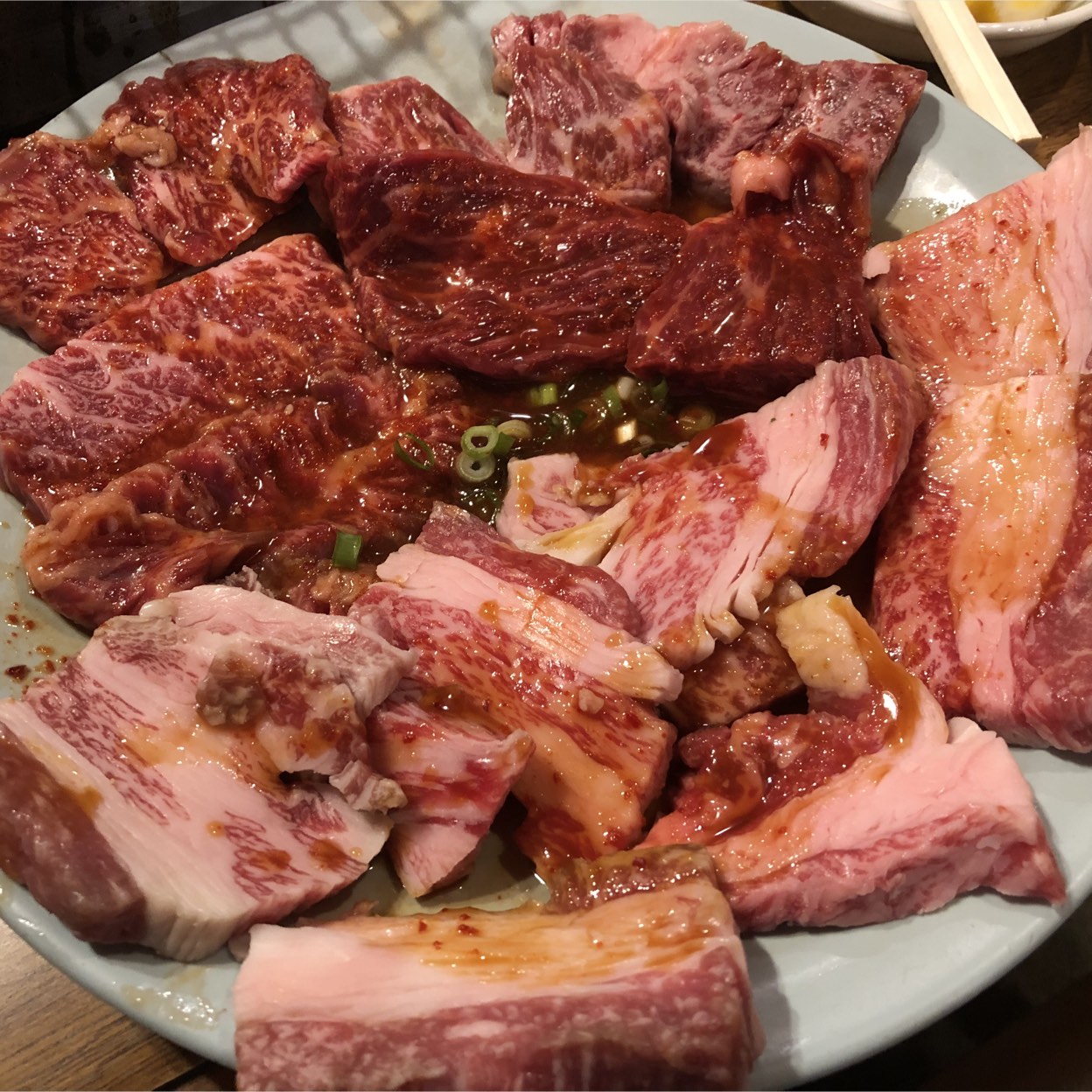 難波の老舗「焼肉多平」人気の真相！名物ハラミと秘伝タレの実力検証