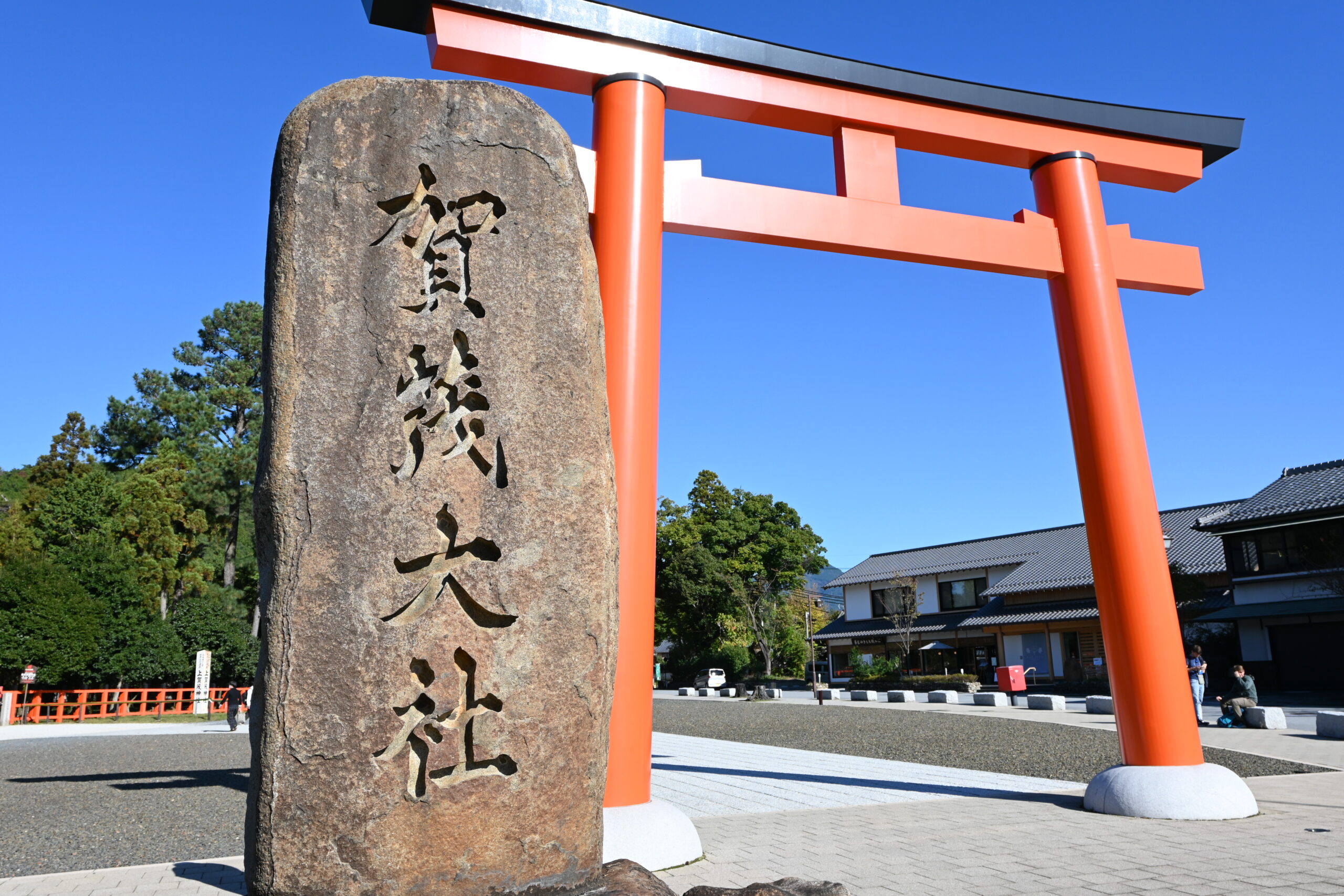 上賀茂神社の見どころ完全解説！国宝本殿と立砂の謎や縁結びの真相