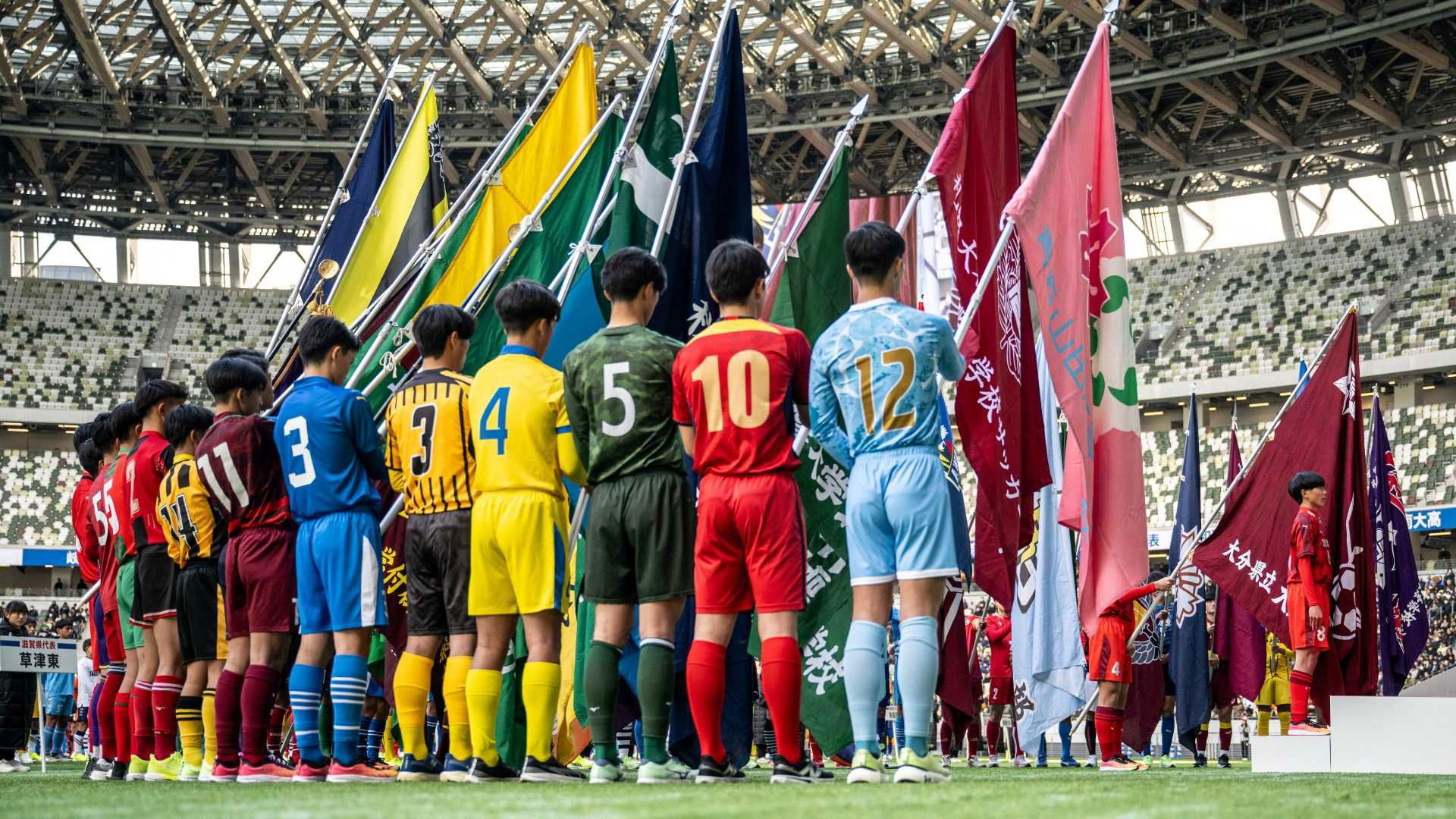 サッカー日本代表スーツの秘密｜歴代ダンヒルの値段と購入法