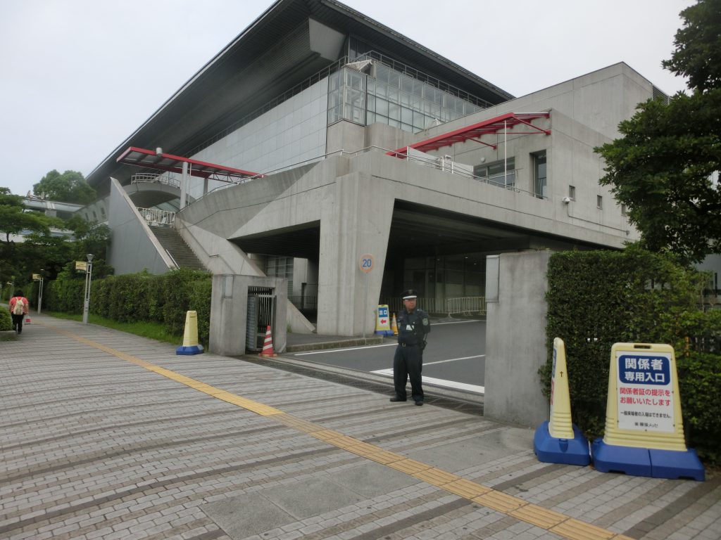 幕張メッセ東2ゲート完全攻略｜行き方・混雑回避と駐車場情報