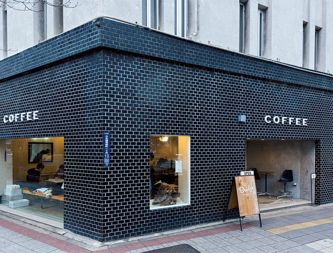 馬喰町「Bridge Coffee」なぜ人気？絶品アイスと混雑回避術