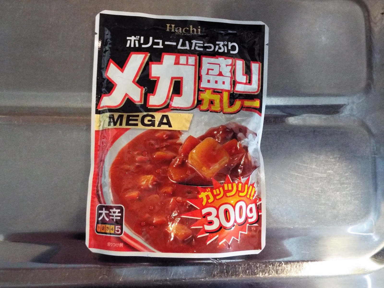 レトルトカレー賞味期限切れは1年過ぎても平気？衝撃の真相と危険サイン