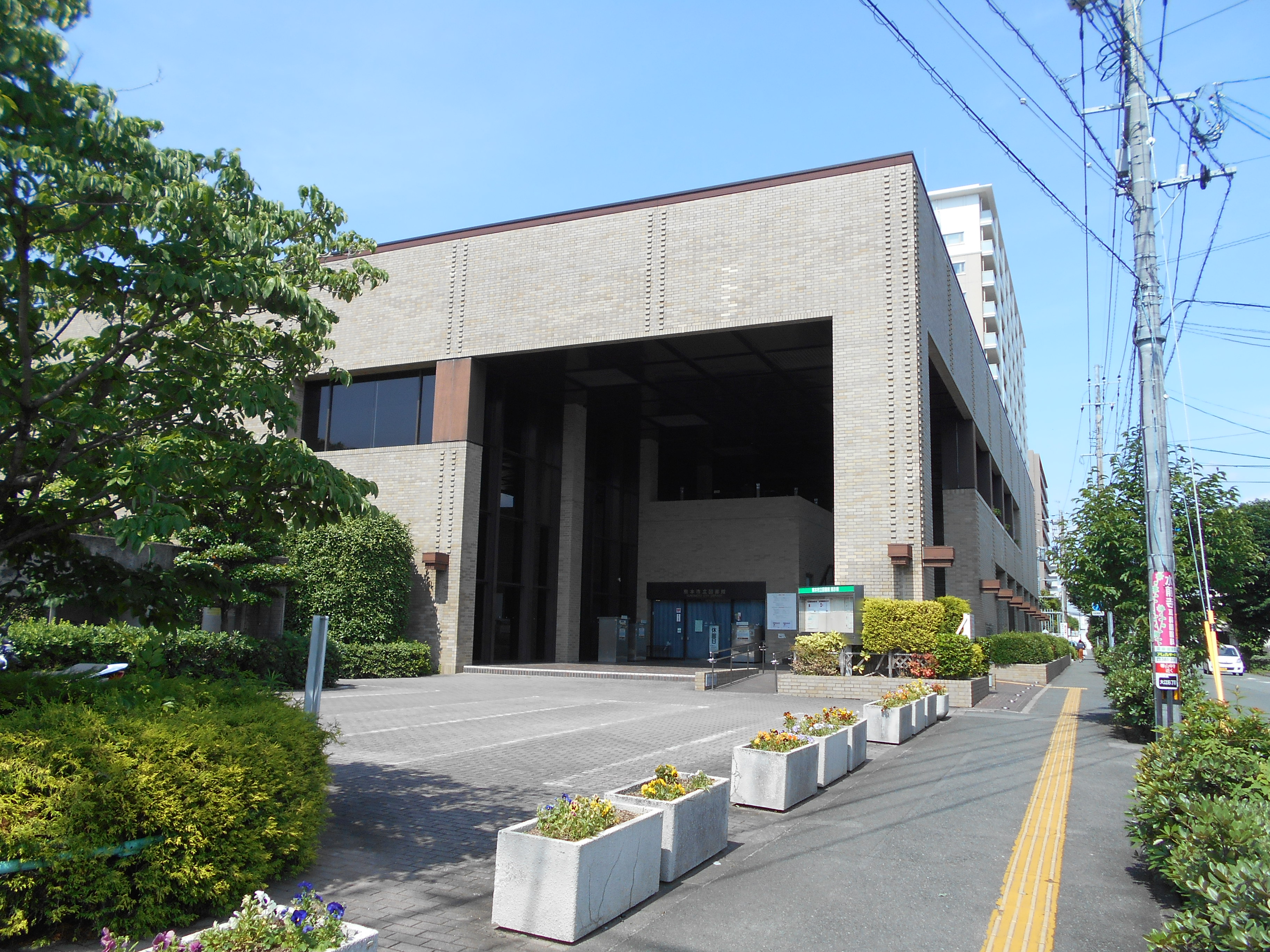 熊本市立図書館の自習室混雑と駐車場裏ワザ！2026年最新活用術