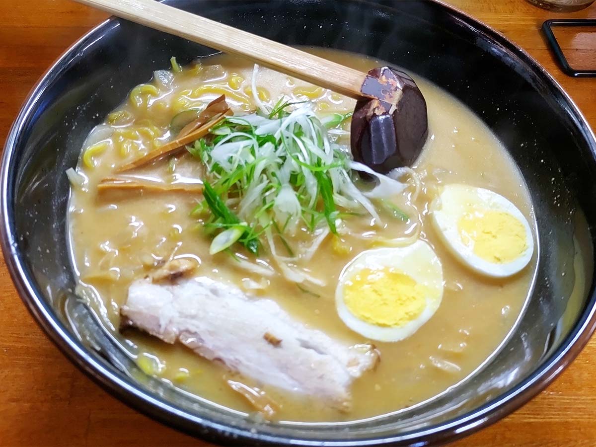 らーめん信玄南6条店の待ち時間と行列理由！信州コク味噌と炒飯の真相