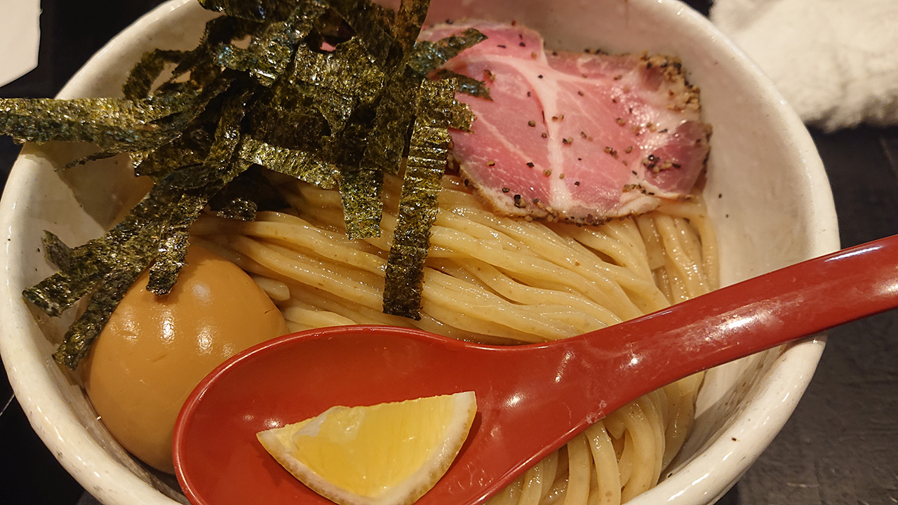 つけ麺蔵木が行列を作る理由！牛ホルモンと濃厚魚介豚骨の魅力を徹底解剖