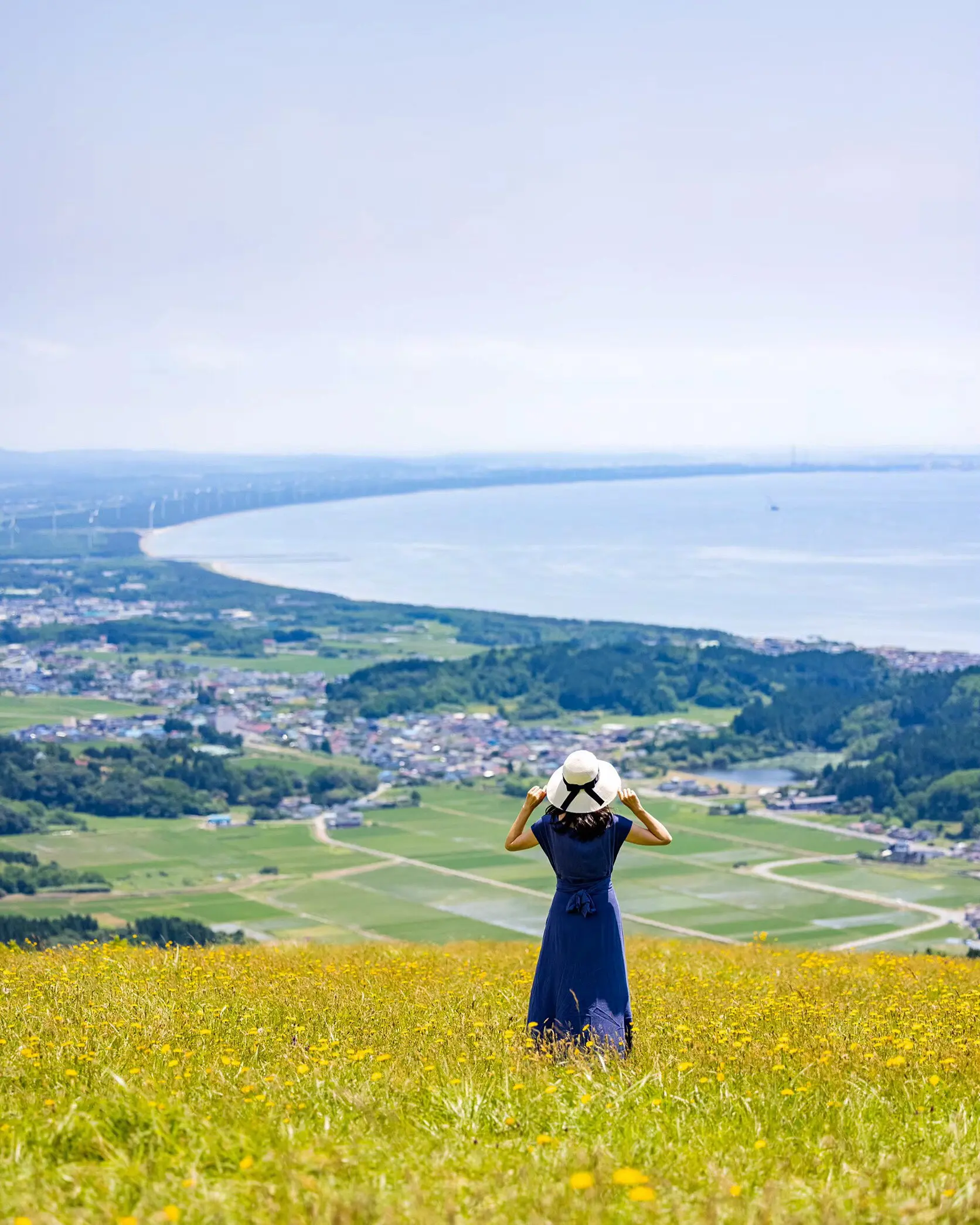 寒風山が世界三景と呼ばれる理由とは？回転展望台の真価と男鹿の絶景