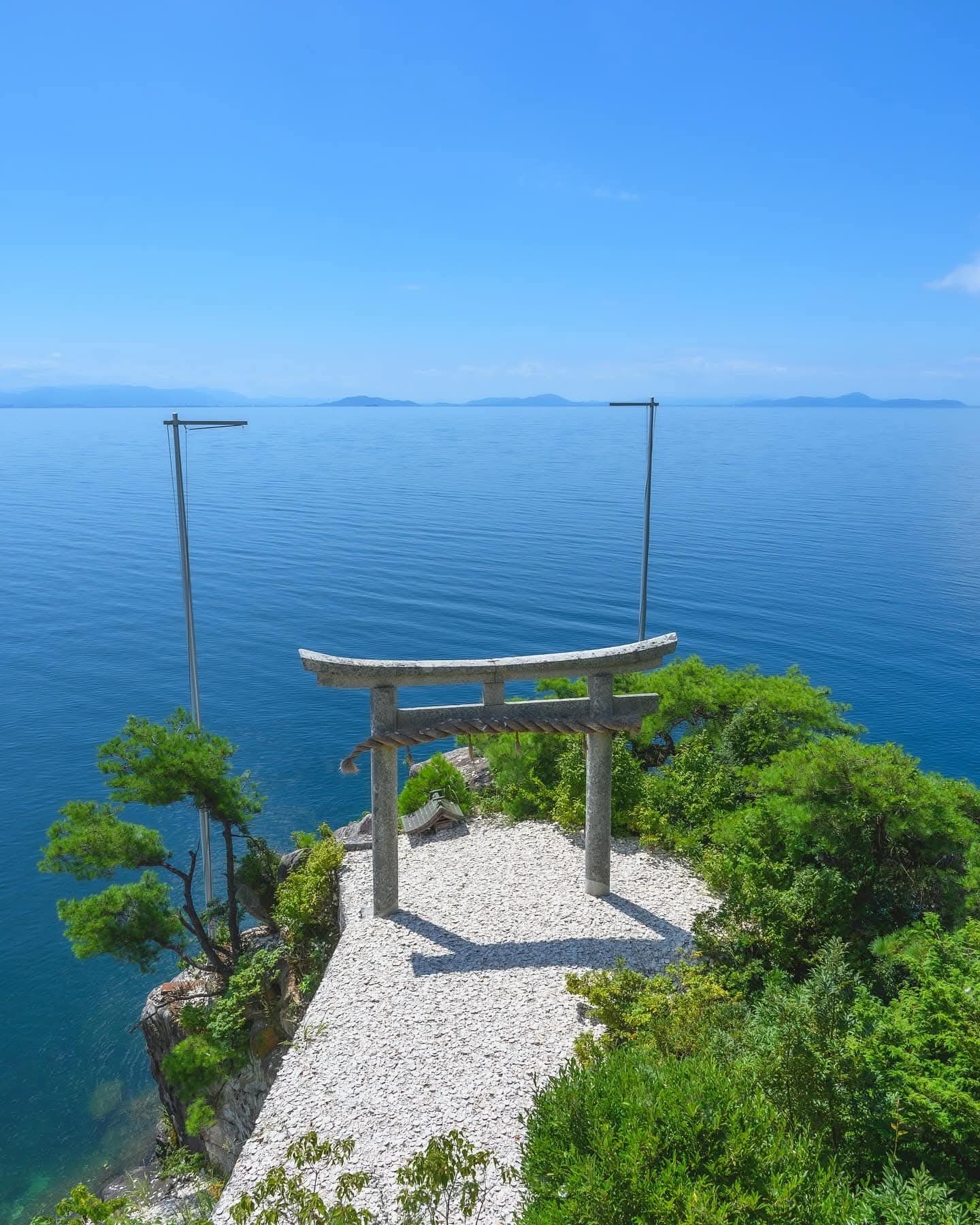 琵琶湖の竹生島が「怖い」と噂される理由とは？霊気と歴史の真相