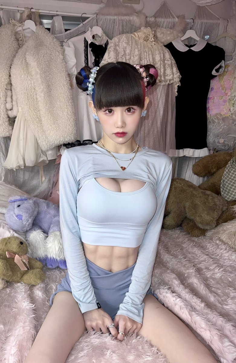 ゆりにゃ豊胸の真相！異次元くびれとFカップの秘密を徹底解剖