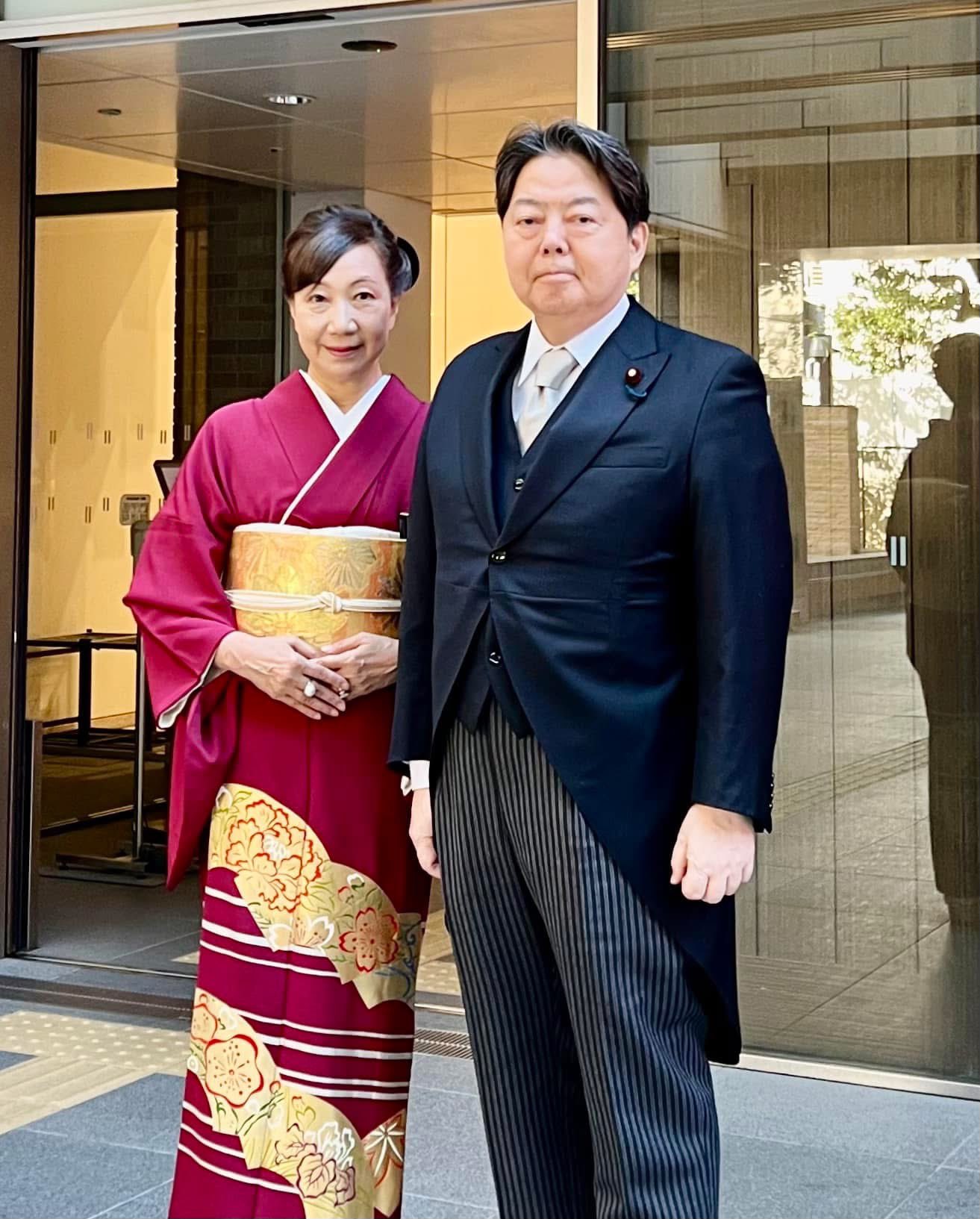 林芳正の妻・林裕子とは？東大院卒の大学教授キャリアと華麗な家系図を解剖