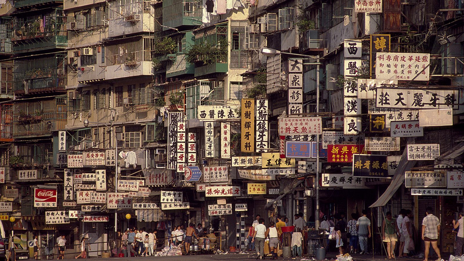 東洋の魔窟・九龍城砦がやばい理由とは？無法地帯の真実と現在の姿