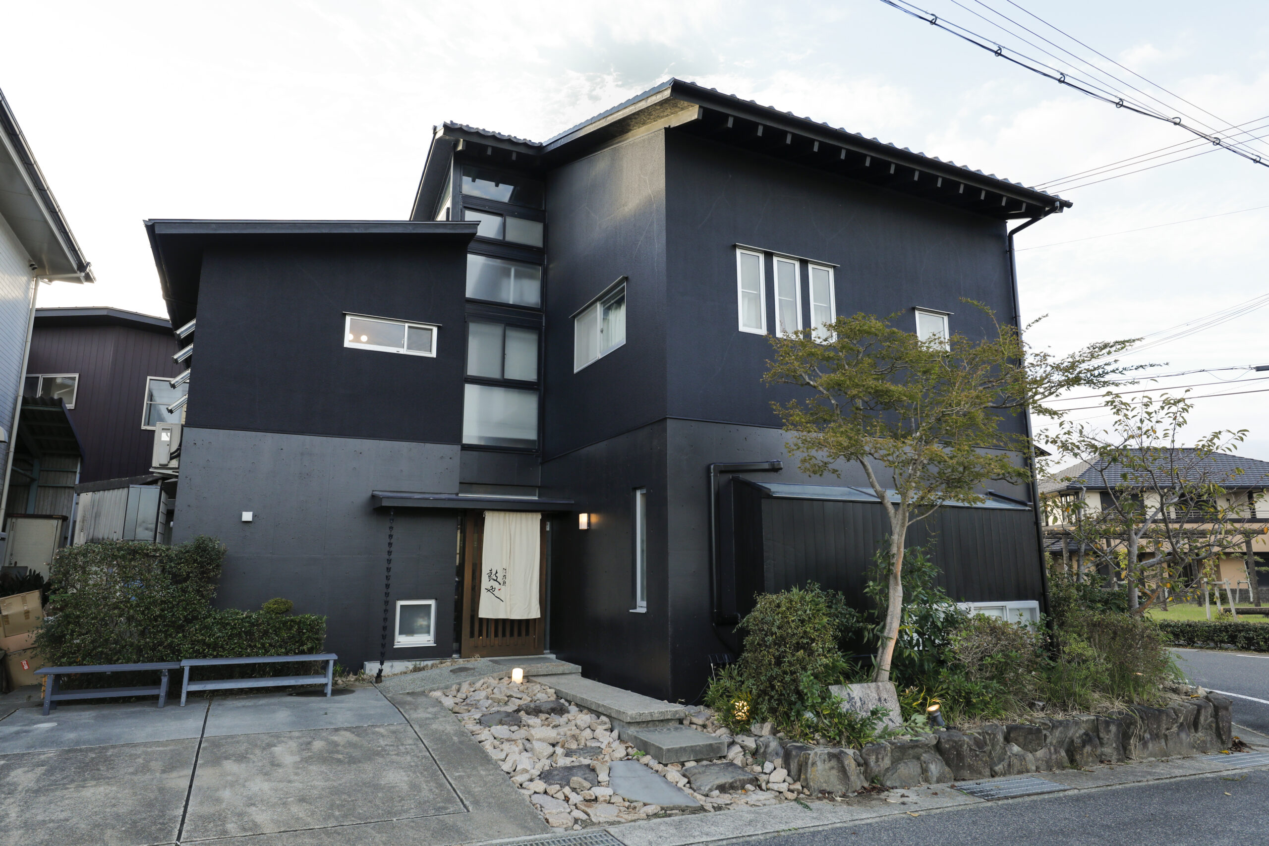 淡路島「鼓や」はなぜ人気？淡路牛＆海鮮の絶品メニューと予約術を徹底解説