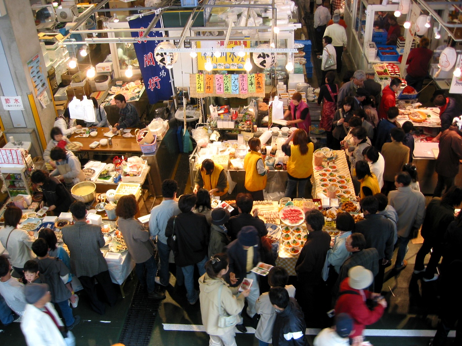 唐戸市場の年末年始2026最新！営業時間や寿司イベントと混雑回避法