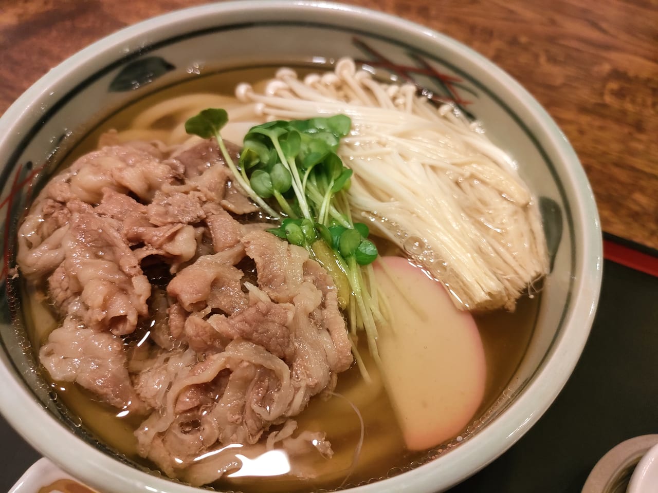 話題のうどん筑前を徹底調査！名物肉汁麺の評判と混雑攻略【2026】