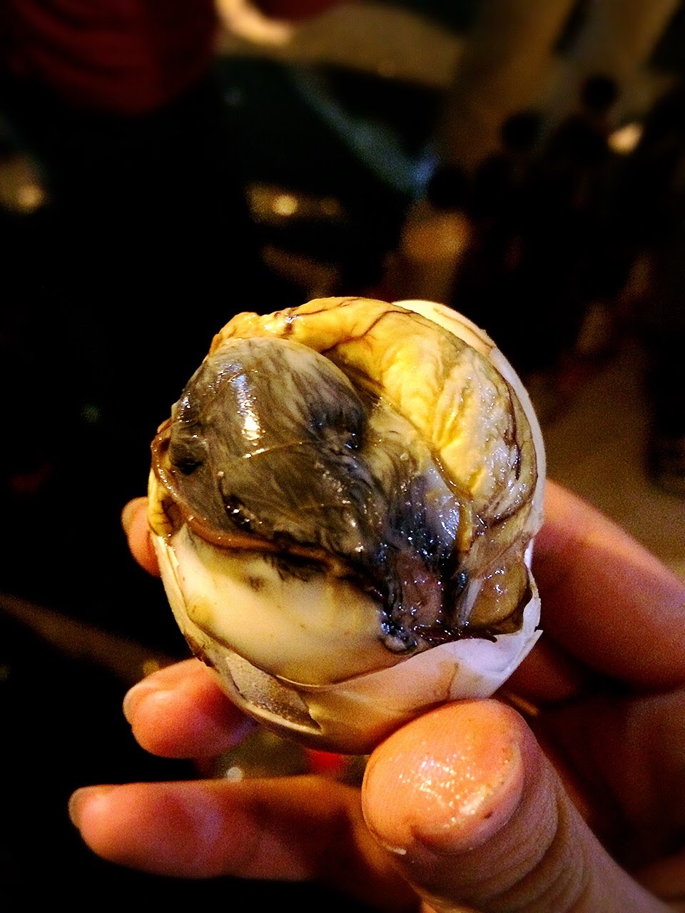 ひよこになりかけの卵の正体とは？衝撃の味や食べ方・国内入手先を徹底解説