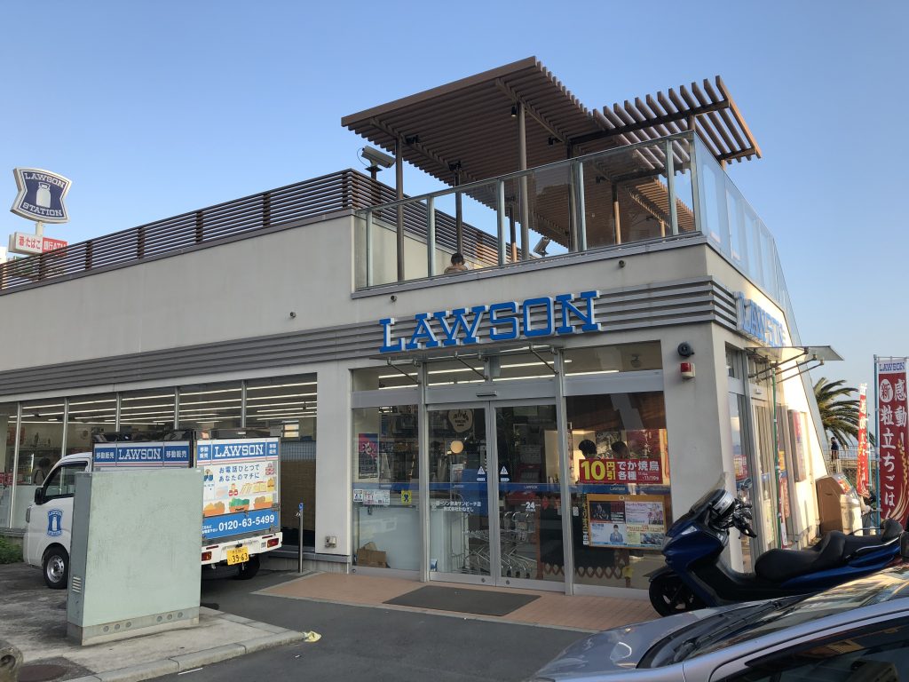 ローソン熱海サンビーチ店を徹底検証！花火の穴場説と駐車場の罠【2026】