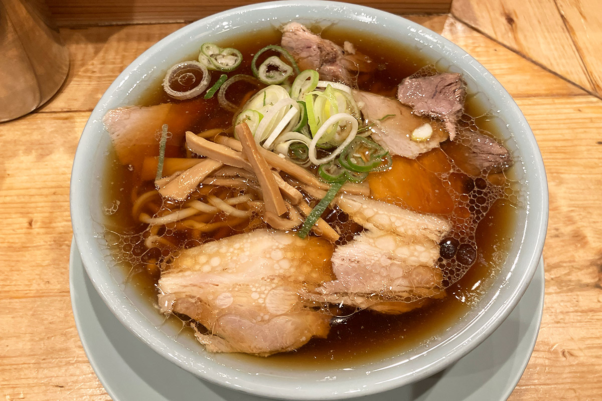 なおちゃんラーメンの行列と人気の秘密｜名店の魅力と混雑攻略法
