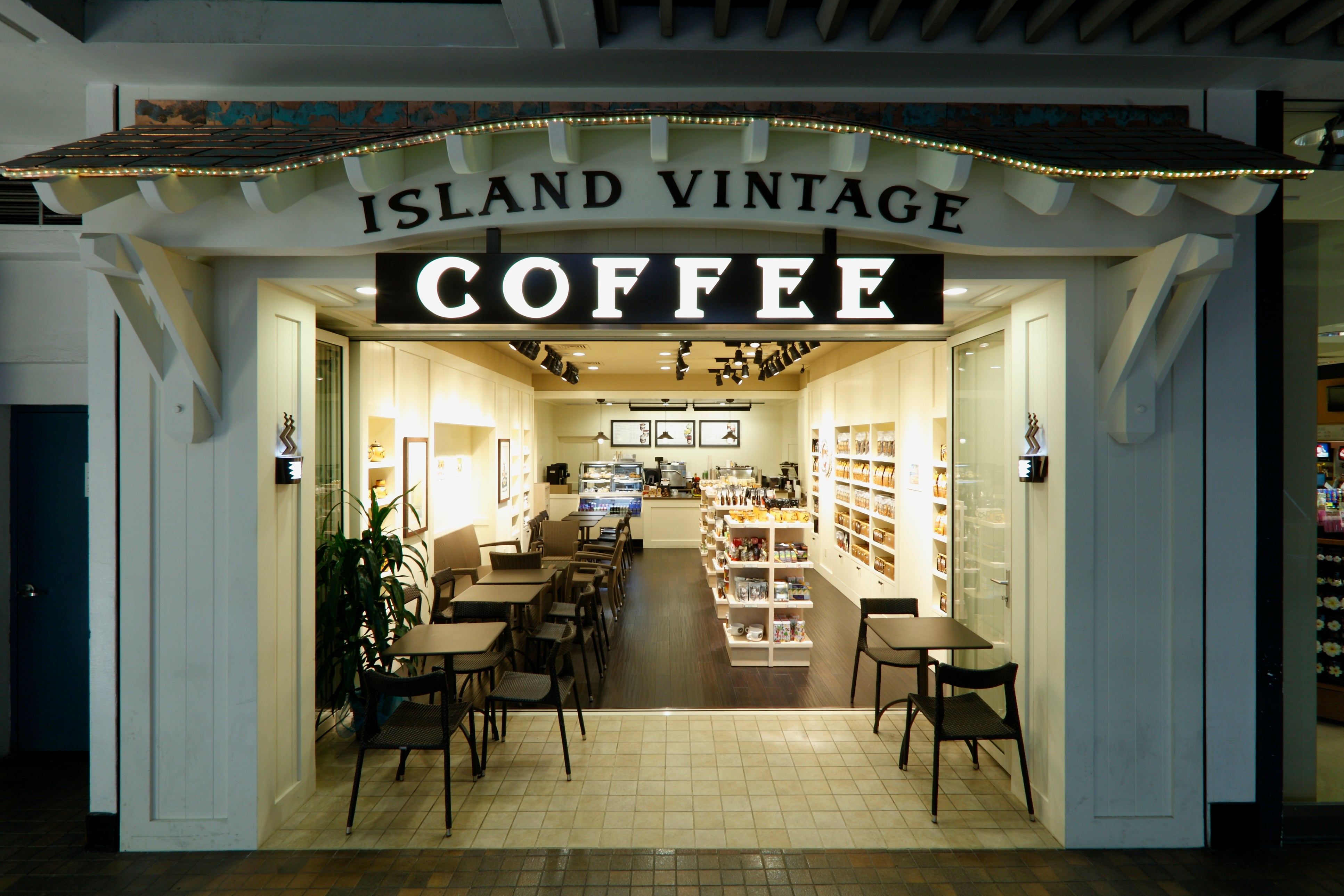 アイランドヴィンテージコーヒーの真価！絶品アサイーと最新店舗の全貌