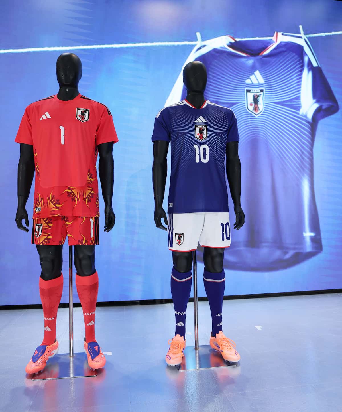 サッカー日本代表新ユニフォーム発表！デザインの真相と賛否を追う