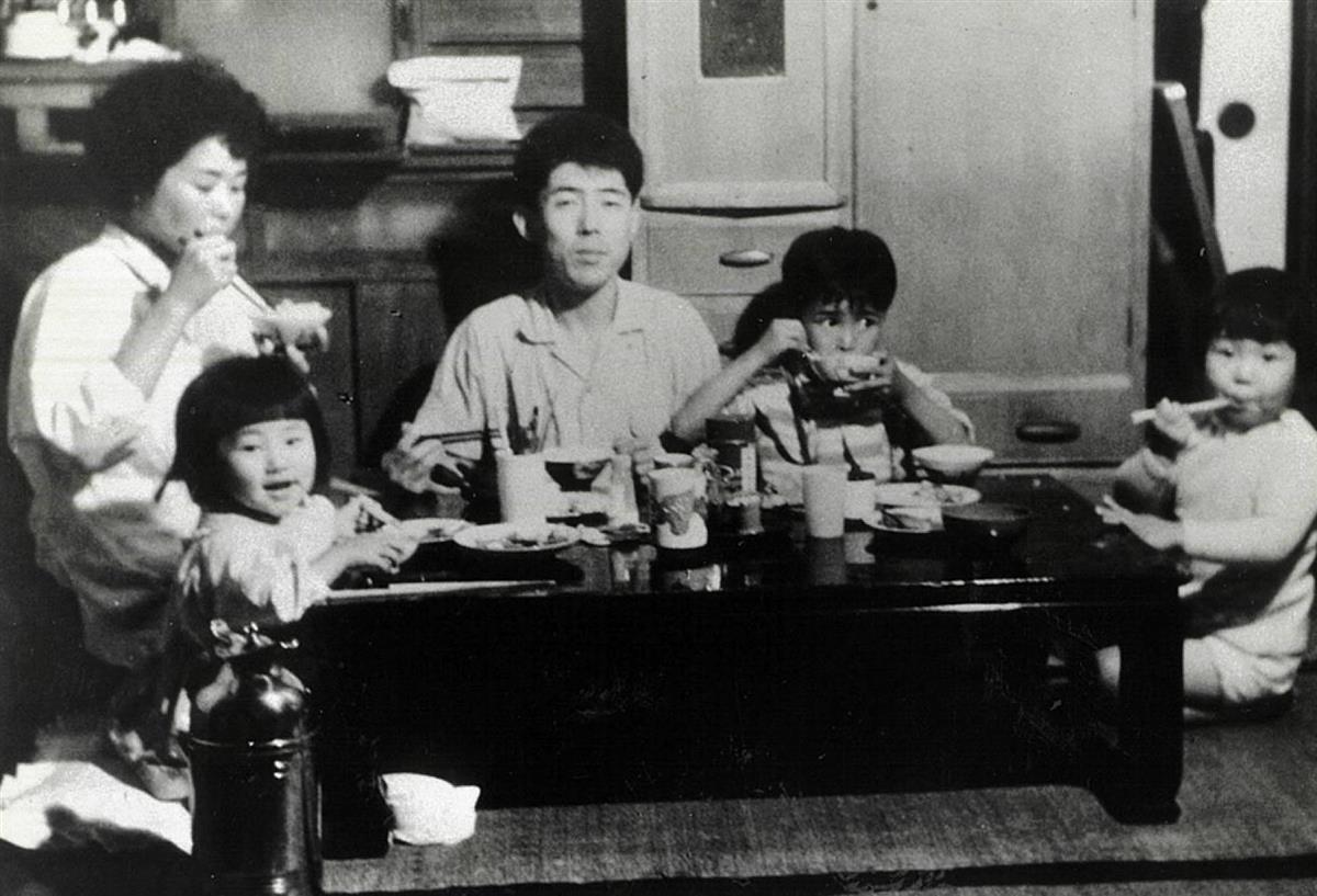郷ひろみの子供は何人？娘2人と双子息子の学校・年齢・現在を追跡