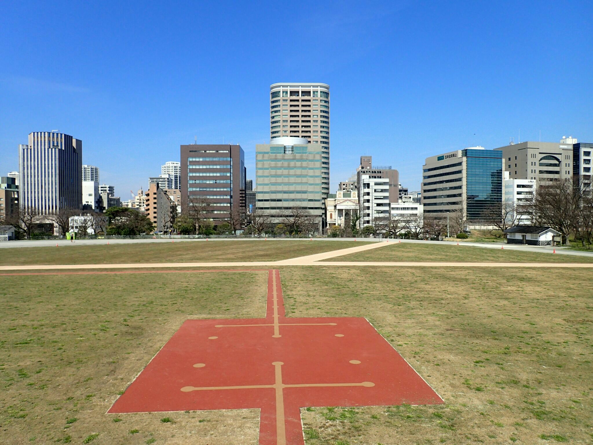 鴻臚館広場の歴史と現在！平和台球場跡の奇跡と最新整備計画