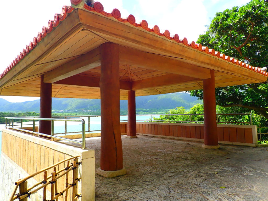 川平公園展望台から望む絶景！輝く時間帯と失敗しない観光の極意