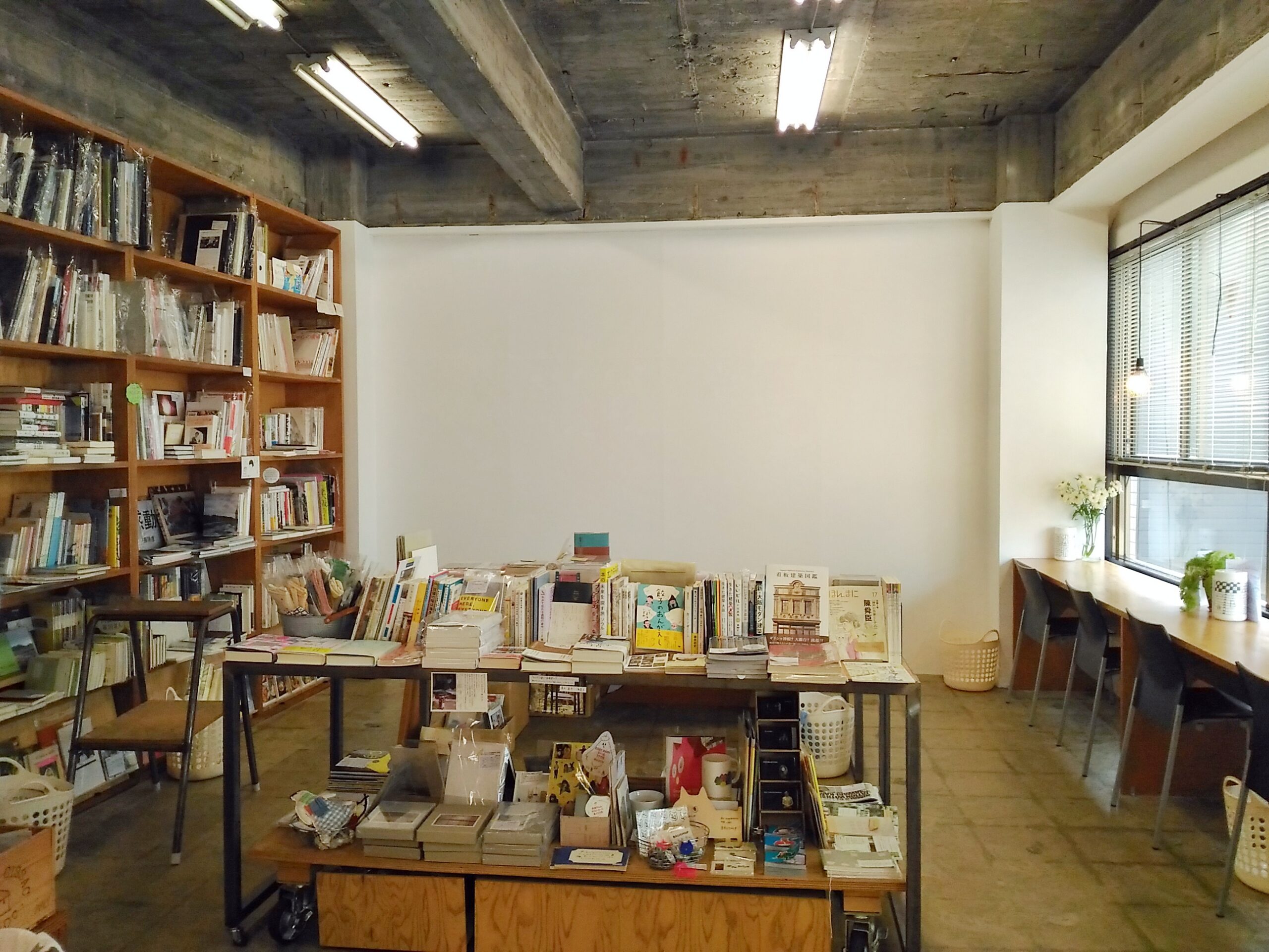 大阪・肥後橋Caloの魅力とは？選書とアート展示・カフェの評判を徹底解剖
